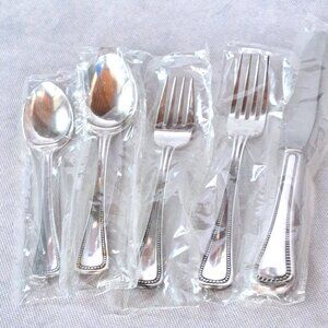 5 piece Oneida Community Silverplate Patrician Beaded 1975 spoons, forks, knife
